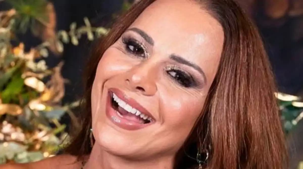 Viviane Araújo mostra o filho e encanta
