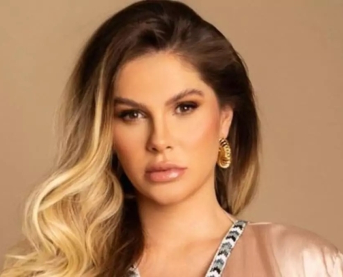 Bárbara Evans mostra viagem apenas com sua filha par