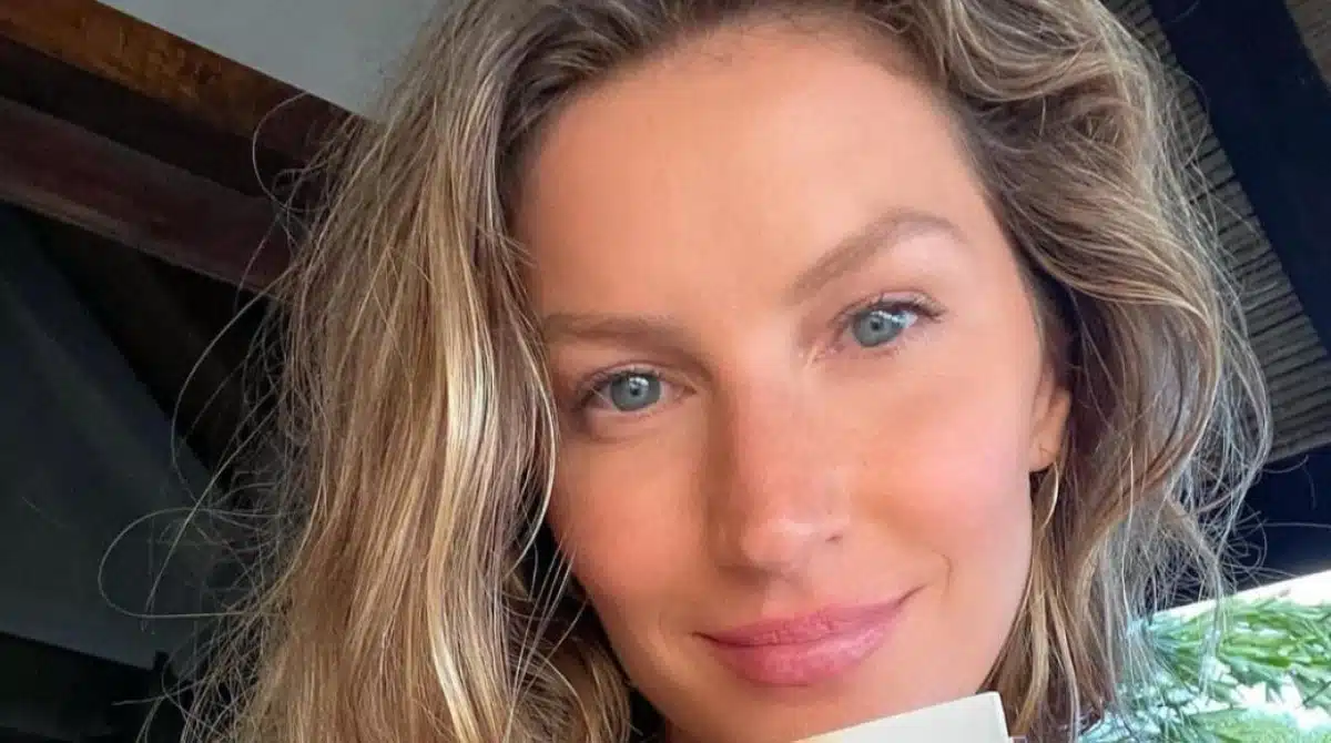 Grávida, Gisele Bündchen celebra aniversário da filha