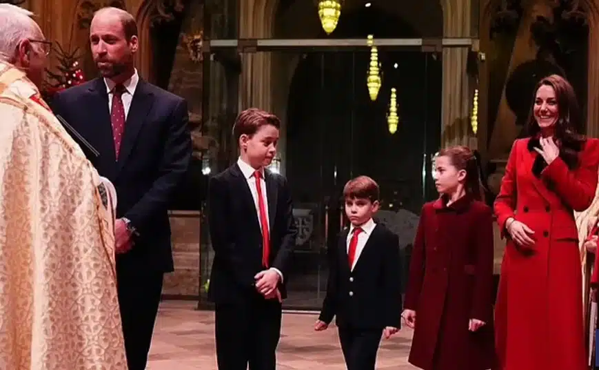 Kate Middleton com filhos e marido na celebração do Natal