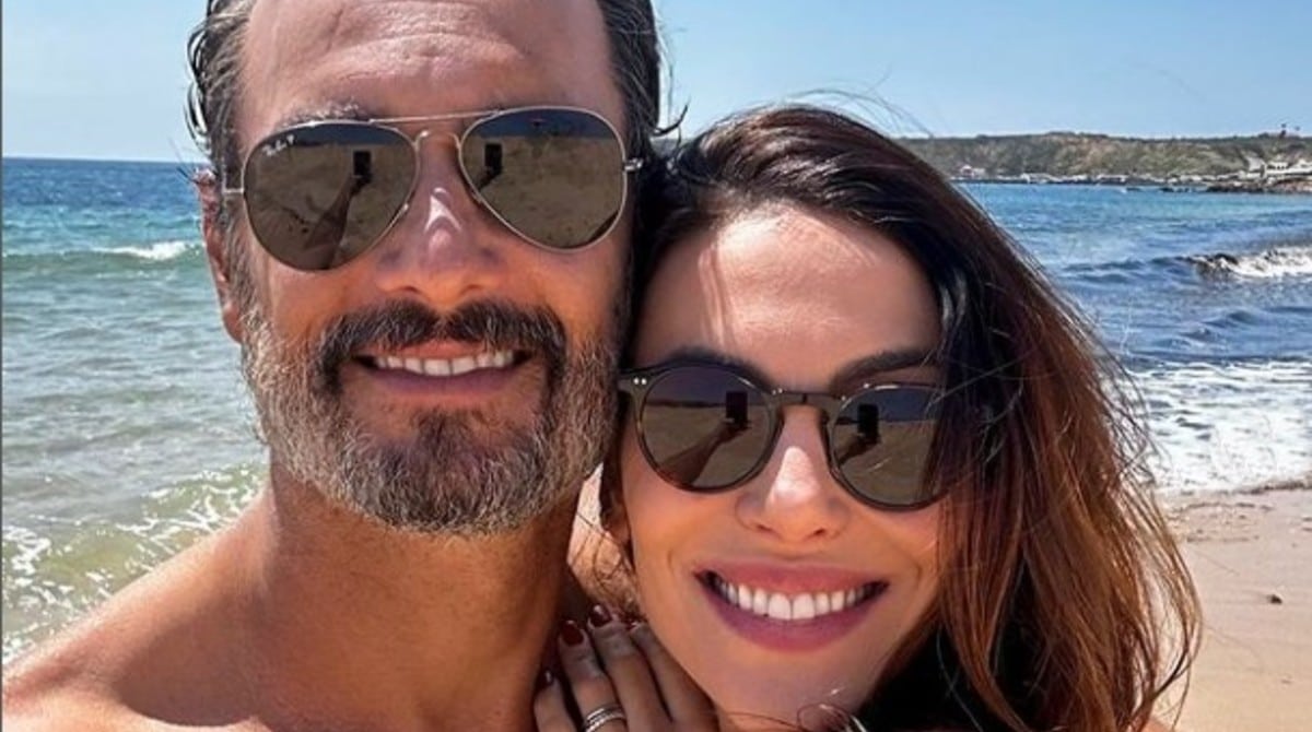 Rodrigo Santoro revelou dias de praia com as filhas