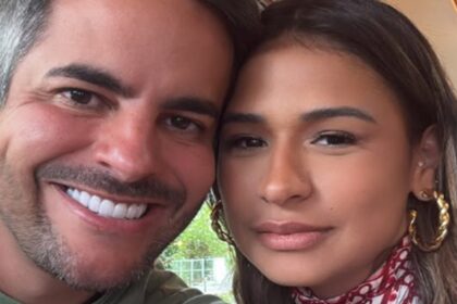 Simone Mendes surge se divertindo com seus filhos e marido na suíte de sua mansão