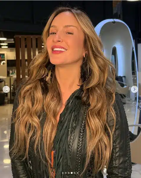 Claudia Leitte muda visual em meio a polêmica com Ivete Sangalo e dá indireta