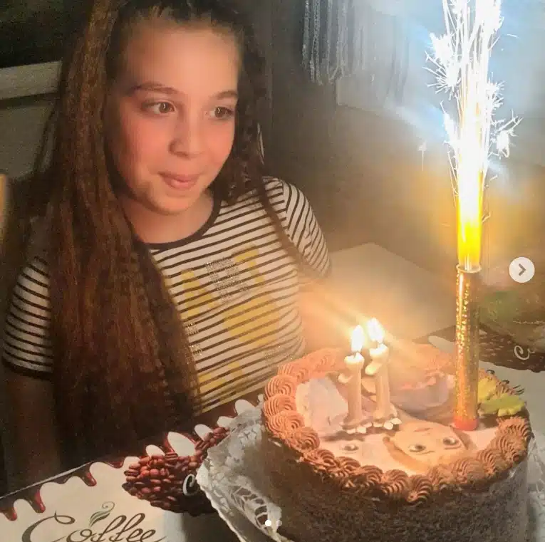 Gabriella Gaspar mostrou o aniversário de sua filha