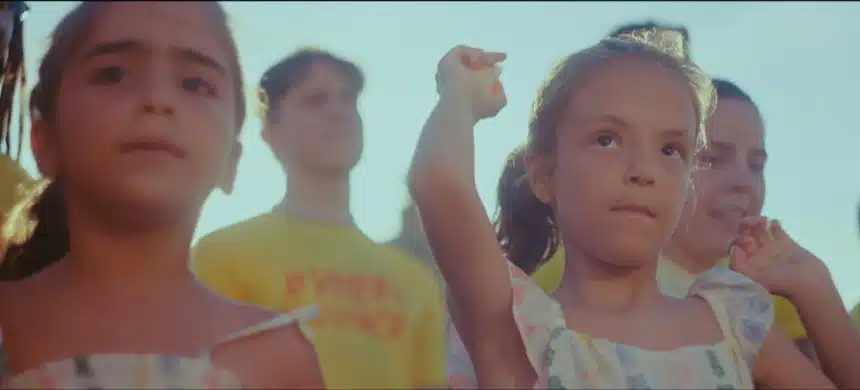 Gêmeas de Ivete Sangalo no clipe da cantora