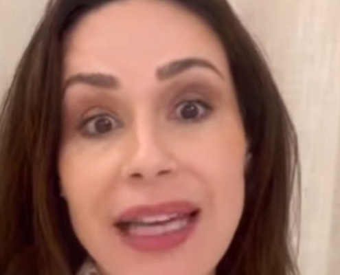 Nadja Haddad revelou seu bebê em uma sessão de terapia