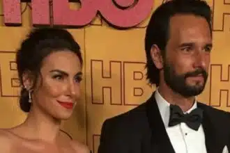 Rodrigo Santoro exibe suas filhas e se declara