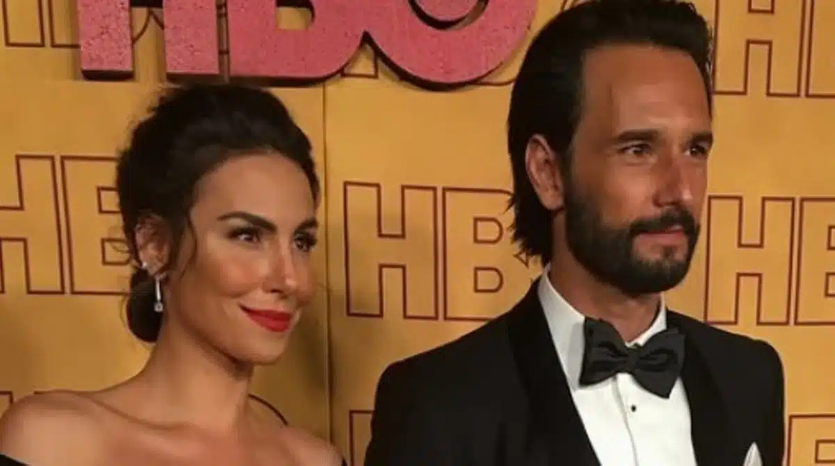 Rodrigo Santoro exibe suas filhas e se declara