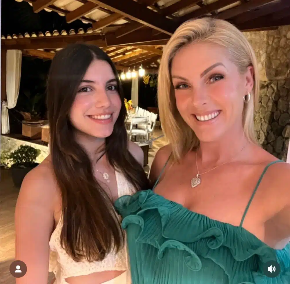A apresentadora Ana Hickmann celebrou o aniversário de 16 anos da enteada com uma linda homenagem