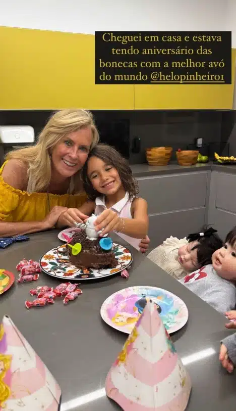 Filha de César Tralli posa com a avó na festa de aniversário da sua coleção de bonecas e impressiona 