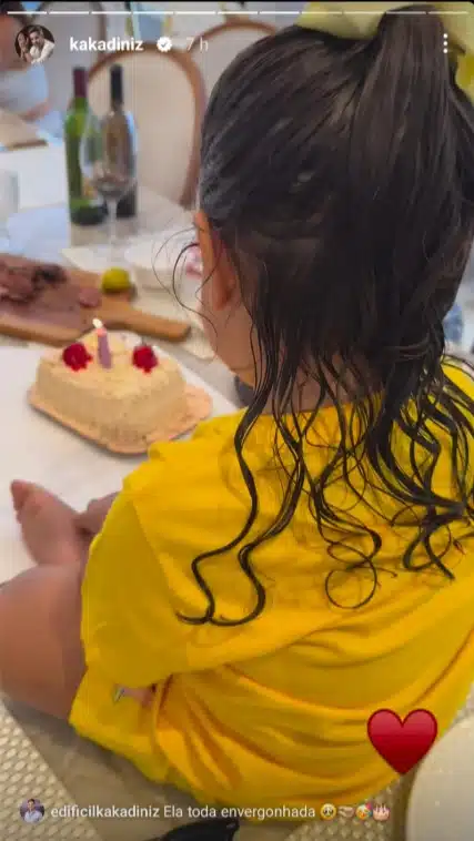 Filha caçula de Simone celebra 4 anos e ganha bolo simples na mansão e impressiona 