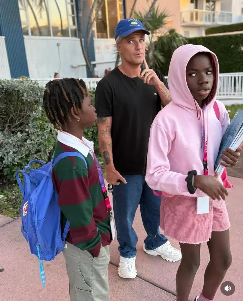 Giovanna Ewbank mostrou Bruno com os filhos na escola, nos EUA