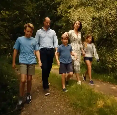 Kate Middleton e príncipe William com seus filhos