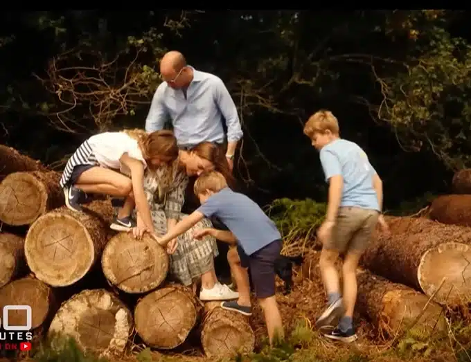 Kate Middleton e o príncipe William com seus filhos