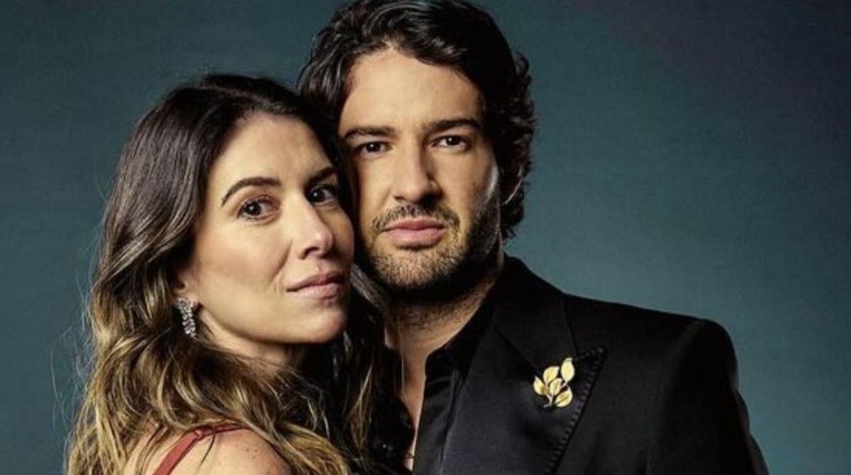 Rebeca Abravanel exibiu o filho e semelhança com pai surpreendeu