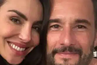 Mel Fronckowiak mostrou as filhas com Rodrigo Santoro e falou