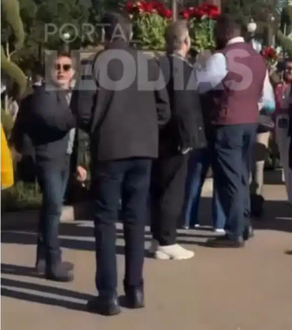 Xororó na viagem que realizou com Sandy, Theo e Lucas Lima