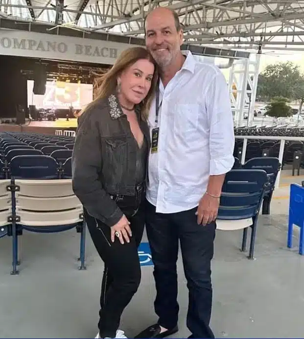 Zilu junto do seu agora ex-namorado
