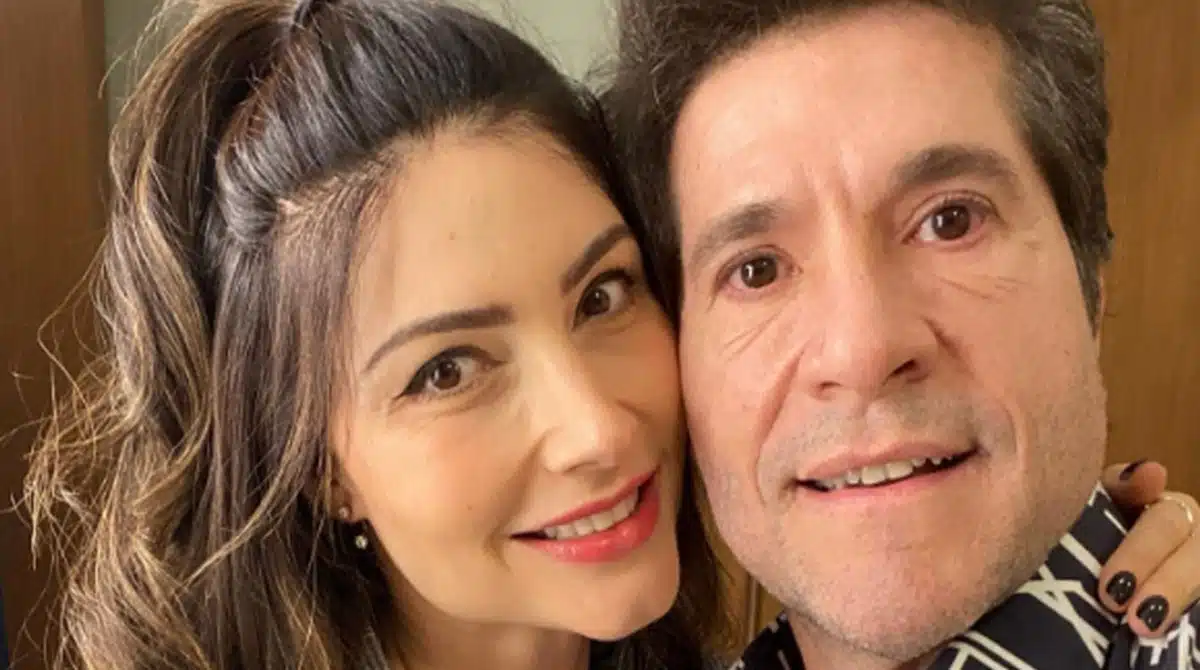 Esposa de Daniel leva as filhas para festival de música e encanta