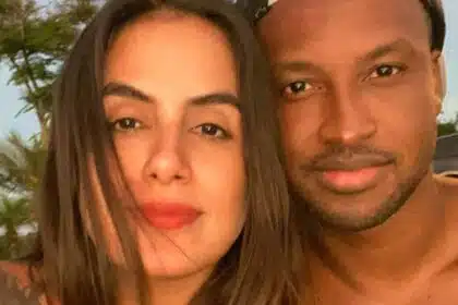 Thiaguinho e Carol Peixinho anunciam que estão esperando seu primeiro bebê e impressionam