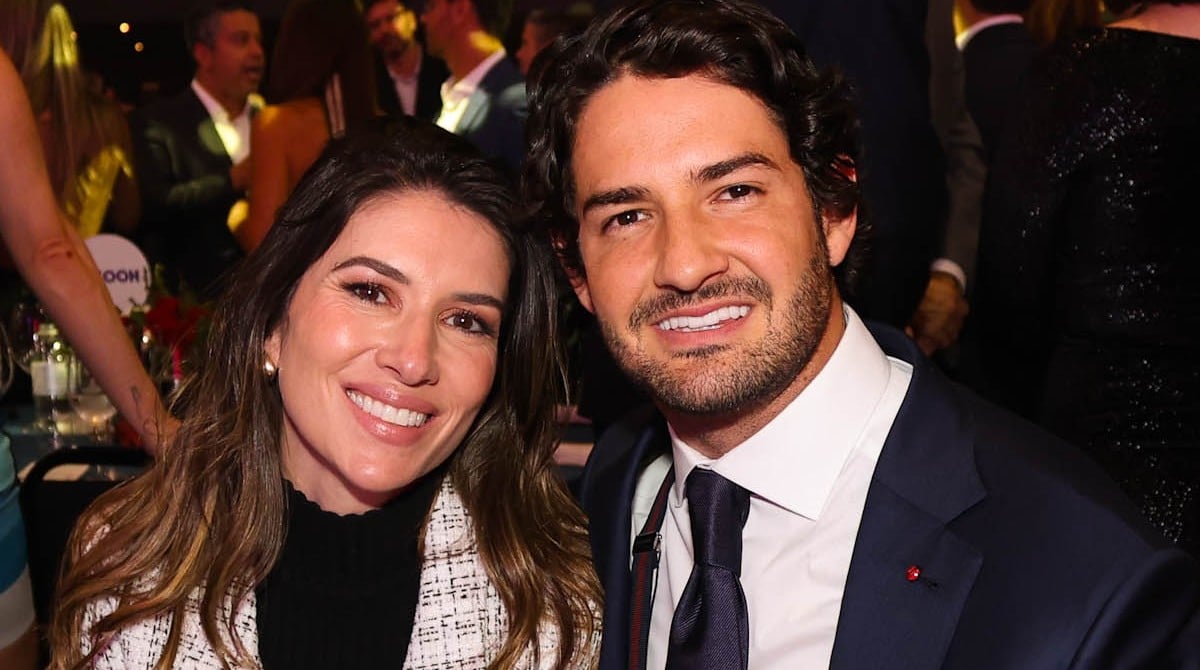 Alexandre Pato revelou o filho com Rebeca Abravanel