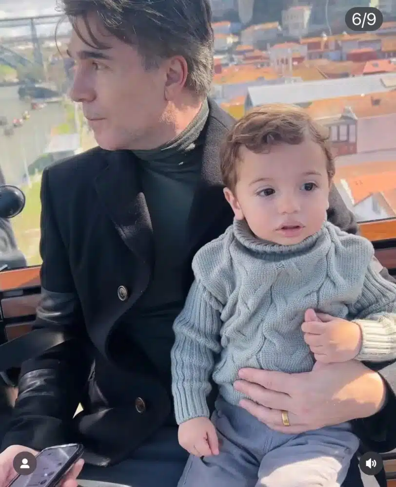 Claudia Raia mostrou Luca com o papai no bondinho