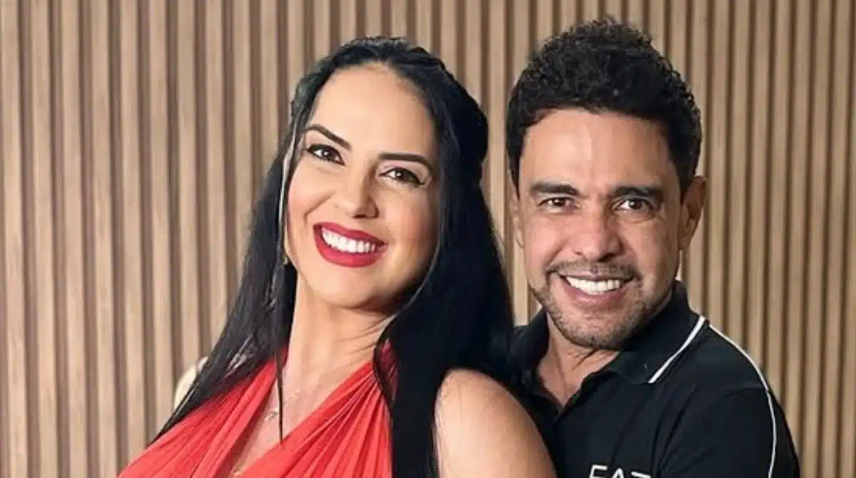 Graciele Lacerda e Zezé mostram a filha na cadeirinha do carro pela 1ª vez