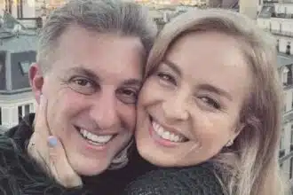 Luciano Huck e Angélica celebram os 20 anos do seu filho com bolo na mansão e surpreendem