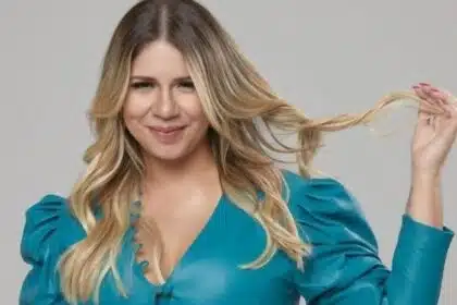 O filho de Marília Mendonça surgiu tocando uma das músicas de sucesso dela