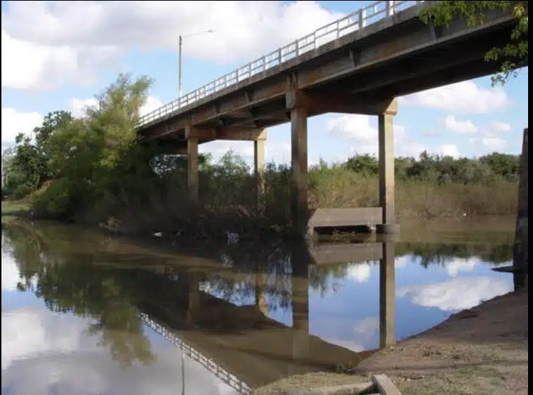 Ponte de onde o pai jogou o seu próprio filho