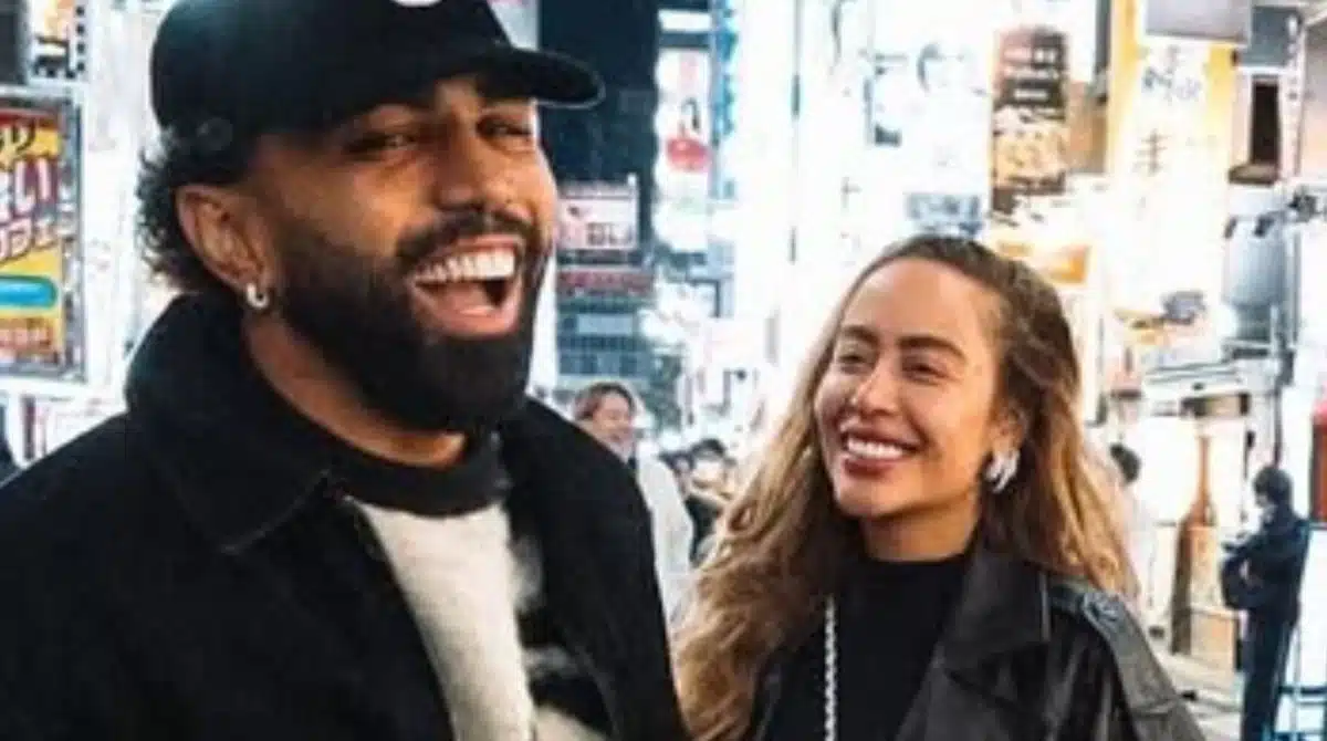 Rafaella Santos e Gabigol surgiram juntos no Japão