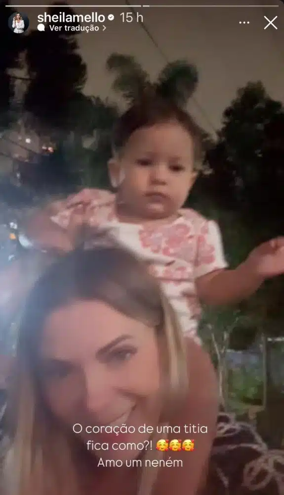 A ex-dançarina Sheila Mello mostrou o passeio com uma bebê e encantou