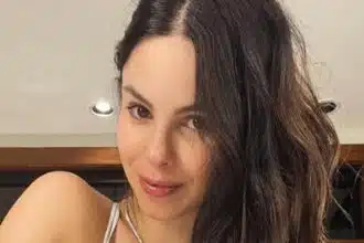 Sthefany Brito surge com seus filhos e o marido em lindo jardim em viagem a Dubai