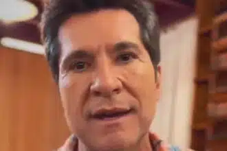 O cantor Daniel surgiu com a família reunida