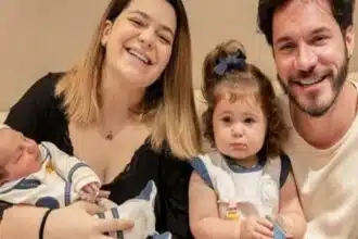 Eliezer exibe linda festa do seu bebê e Viih Tube posa com o pai após briga e impressiona