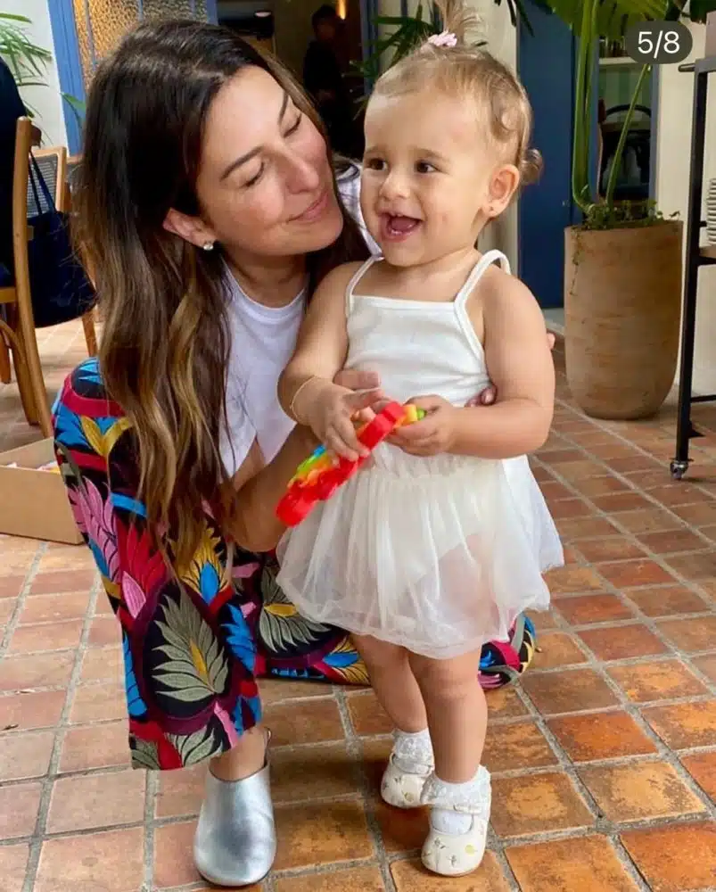 A atriz Fernanda Paes Leme mostrou o lookinho da filha para festa de 1 ano