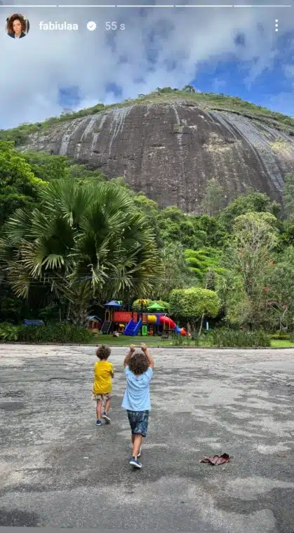 Gêmeos de Emílio Dantas surgem em passeio pelo Rio de Janeiro e surpreendem 