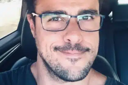 Joaquim Lopes mostra as gêmeas na casa nova pela 1ª vez