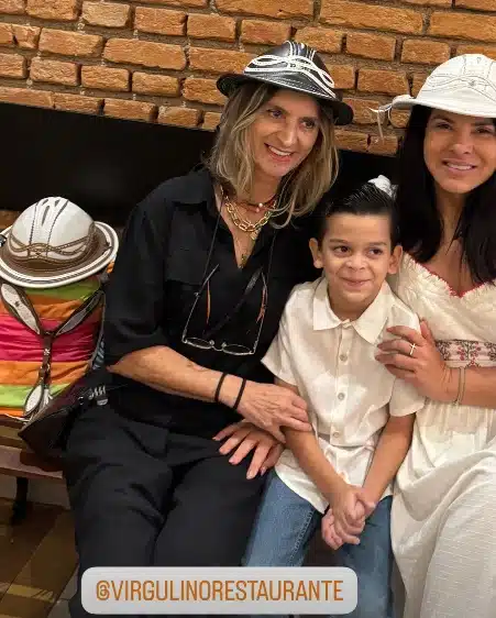 Mara Maravilha com o filho Benjamin e sua sogra.