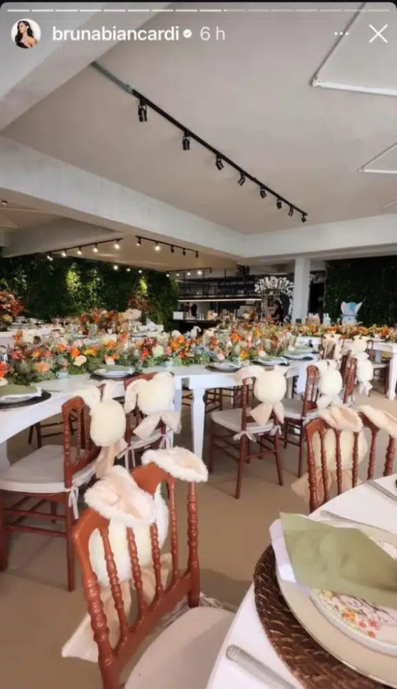 A companheira de Neymar mostrou a linda decoração para o almoço