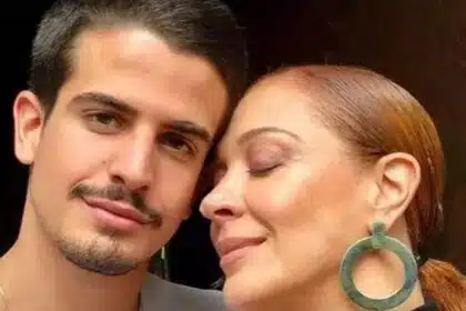 Enzo Celulari encanta ao sugir com irmão caçula e Claudia Raia se declara pra eles