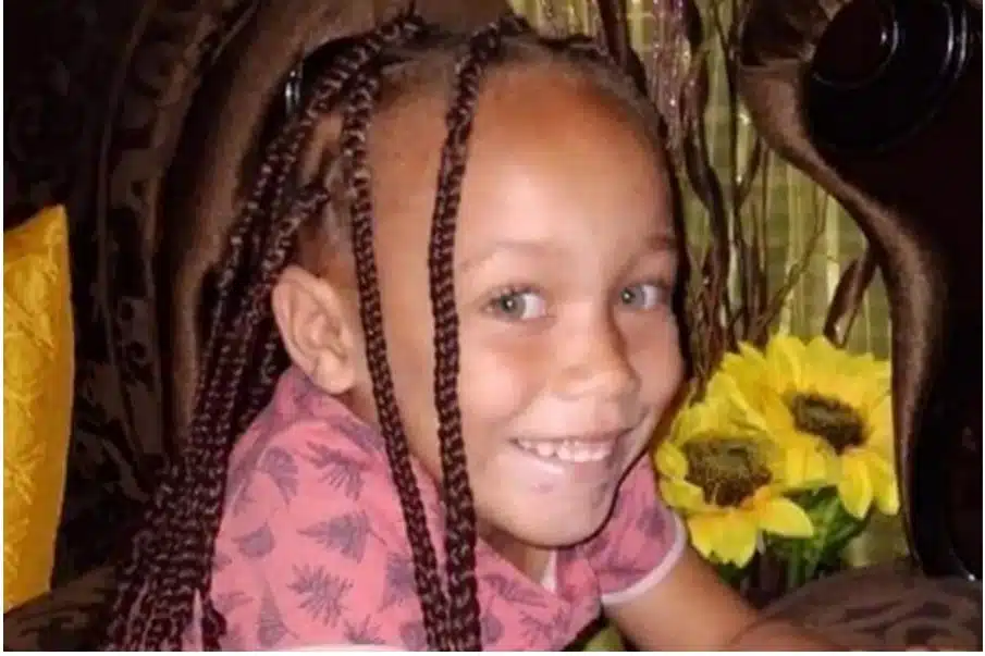 A mãe vendeu a sua filha, a menina Joshlin