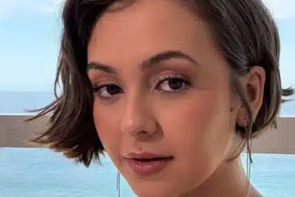 Klara Castanho exibiu linda foto e se declarou para sua mãe