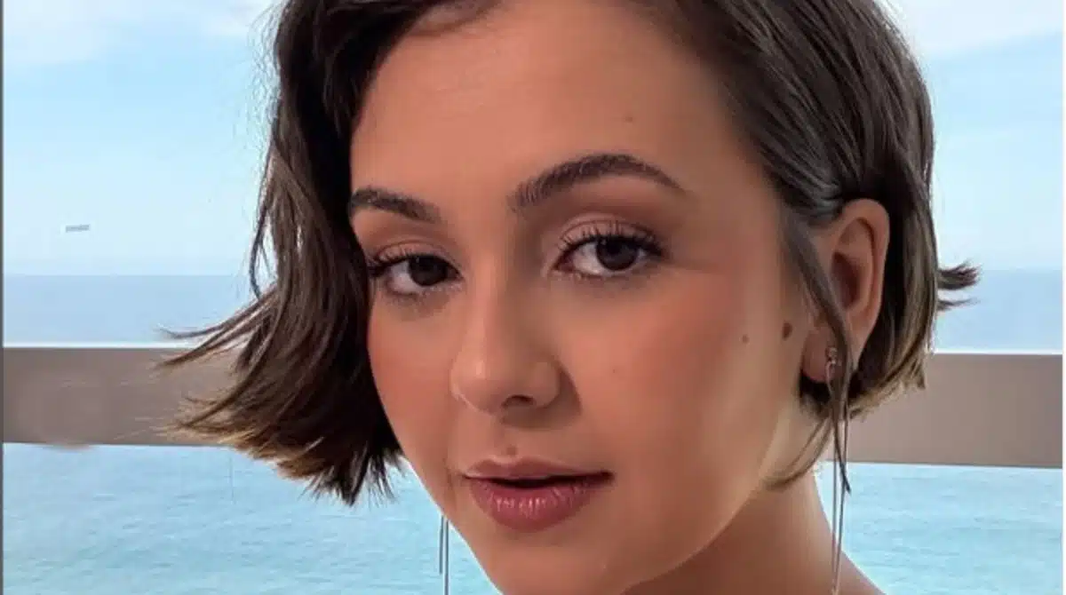 Klara Castanho exibiu linda foto e se declarou para sua mãe