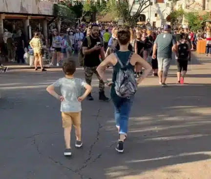 Lucas Lima revelando Sandy com o filho