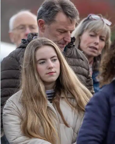 Irmã gêmea da menina Madeleine McCann