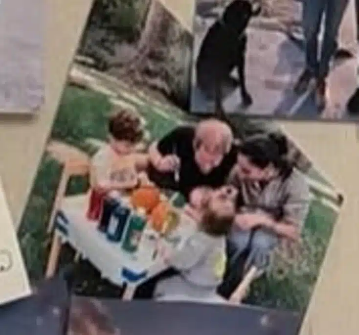 Meghan Markle e o príncipe Harry com os seus dois filhos