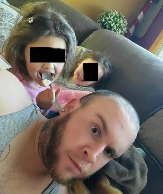 Pai queria um menino e agiu contra as próprias filhas