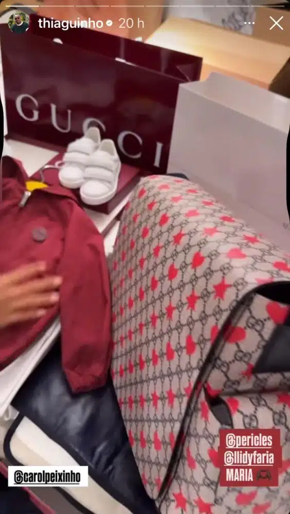 A bolsa de maternidade grifada que Péricles mandou para o bebê de Thiaguinho