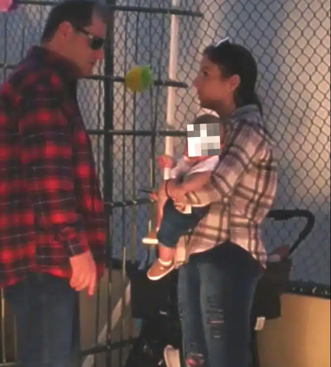 Suzane Von Richthofen com seu marido e filho